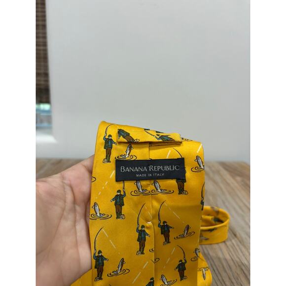 Banana Republic Fly Fishing 100% Silk Tie Made in Italy Gold - Picture 4 of 5